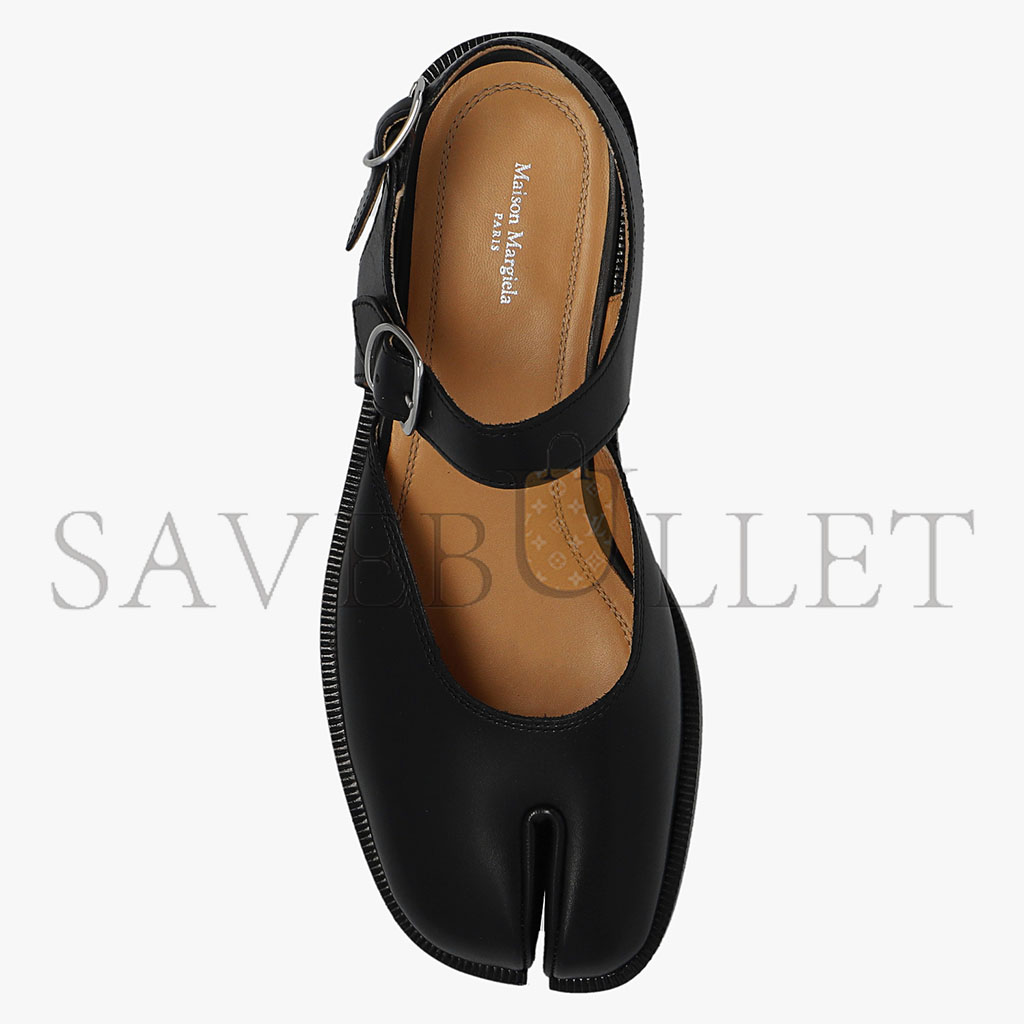 ma*s*n Ma*i*la black leather sandals with tabi toe s58wp0249